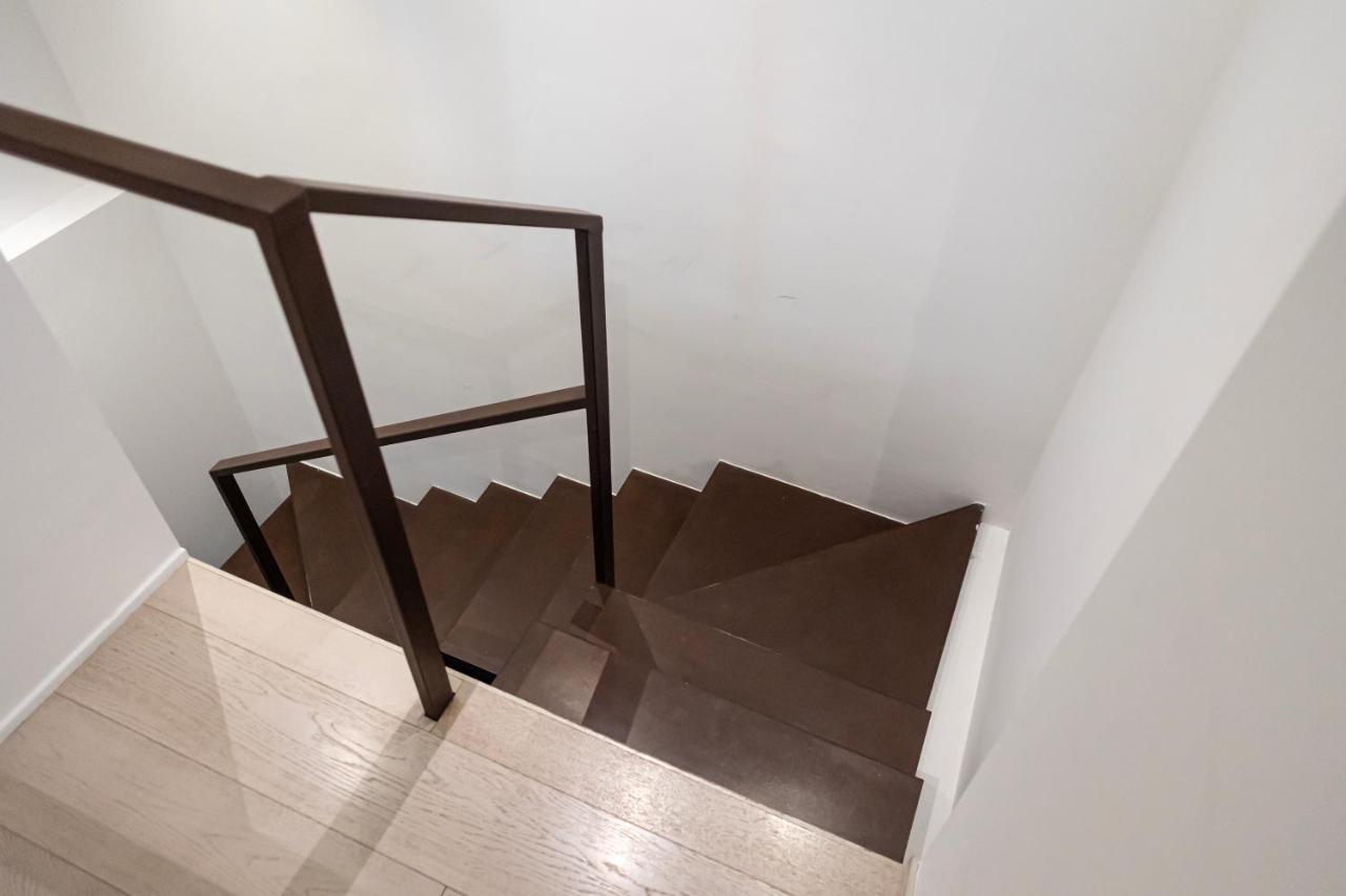 Elegante E Spazioso Quadrilocale In Porta Venezia Milan Luaran gambar